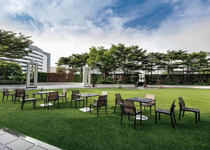 Grande Centre Point Terminal21 Hotel 5*