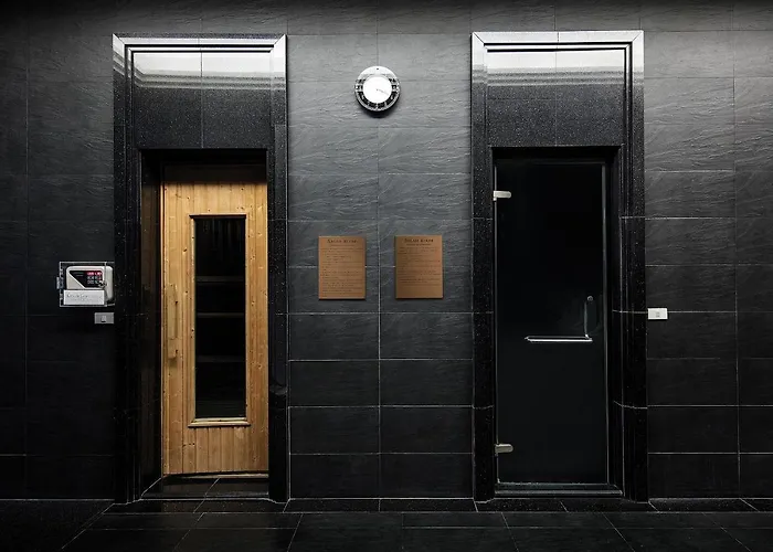 Grande Centre Point Terminal21 Hotel 5*
