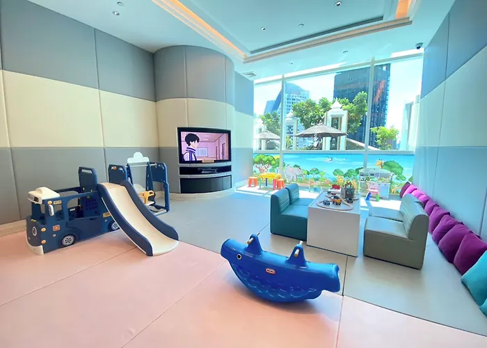 Grande Centre Point Terminal21 Hotel 5*